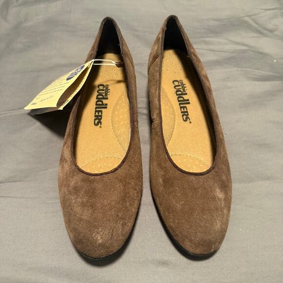Cobbie Cuddlers Comfort Shoes NWT Suede flats Sz 8.5 - Picture 1 of 7